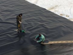 0.5mm防滲膜應用于魚塘防滲