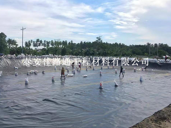 測定復(fù)合土工膜耐靜水壓的方式方法 測定復(fù)合土工膜耐靜水壓的方式方法