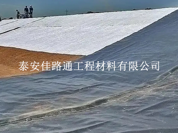 垃圾填埋場防滲膜是工程施工關鍵點 垃圾填埋場防滲膜是工程施工關鍵點