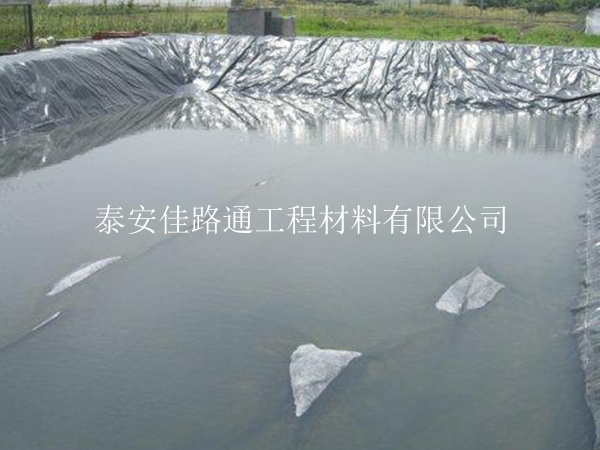 哪些因素是會影響魚塘防滲膜的溶化速度？