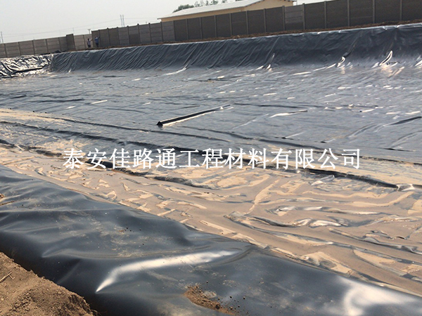 尾礦庫防滲土工膜搭接方法:高效與創(chuàng)新的結合 尾礦庫防滲土工膜搭接方法:高效與創(chuàng)新的結合