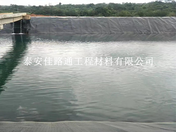 垃圾填埋場防滲膜總破損？6 大根源一次說清