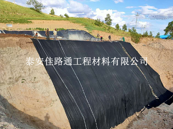 蓄水池防滲膜破損不用慌？這些修復(fù)技巧超實(shí)用