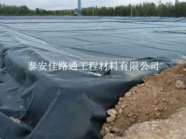 儲存水產(chǎn)養(yǎng)殖防滲膜？選對環(huán)境是關(guān)鍵