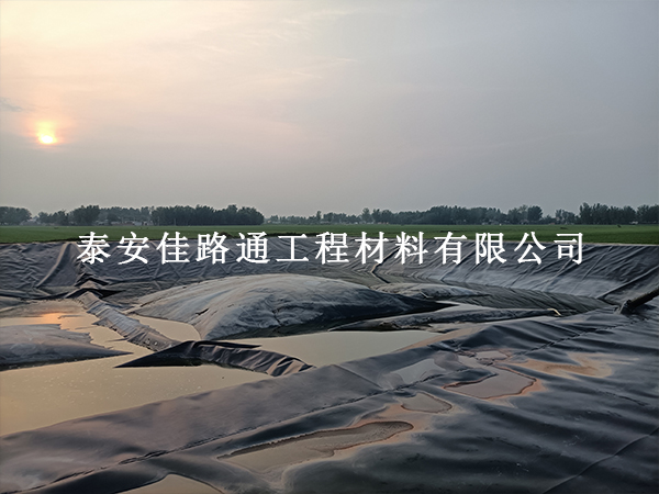 筑牢填埋場(chǎng)防滲屏障 核心施工工藝全解析