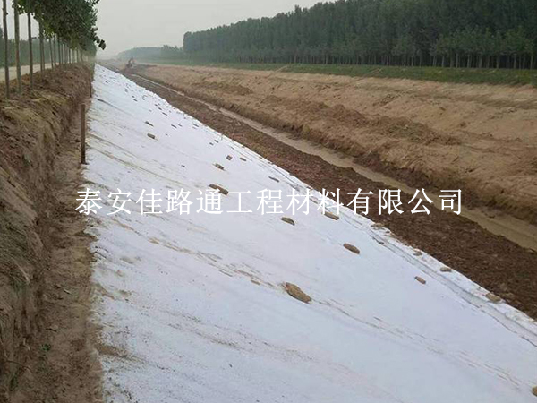 延長丙綸土工布使用壽命：掌握這些技巧，筑牢工程長效防護